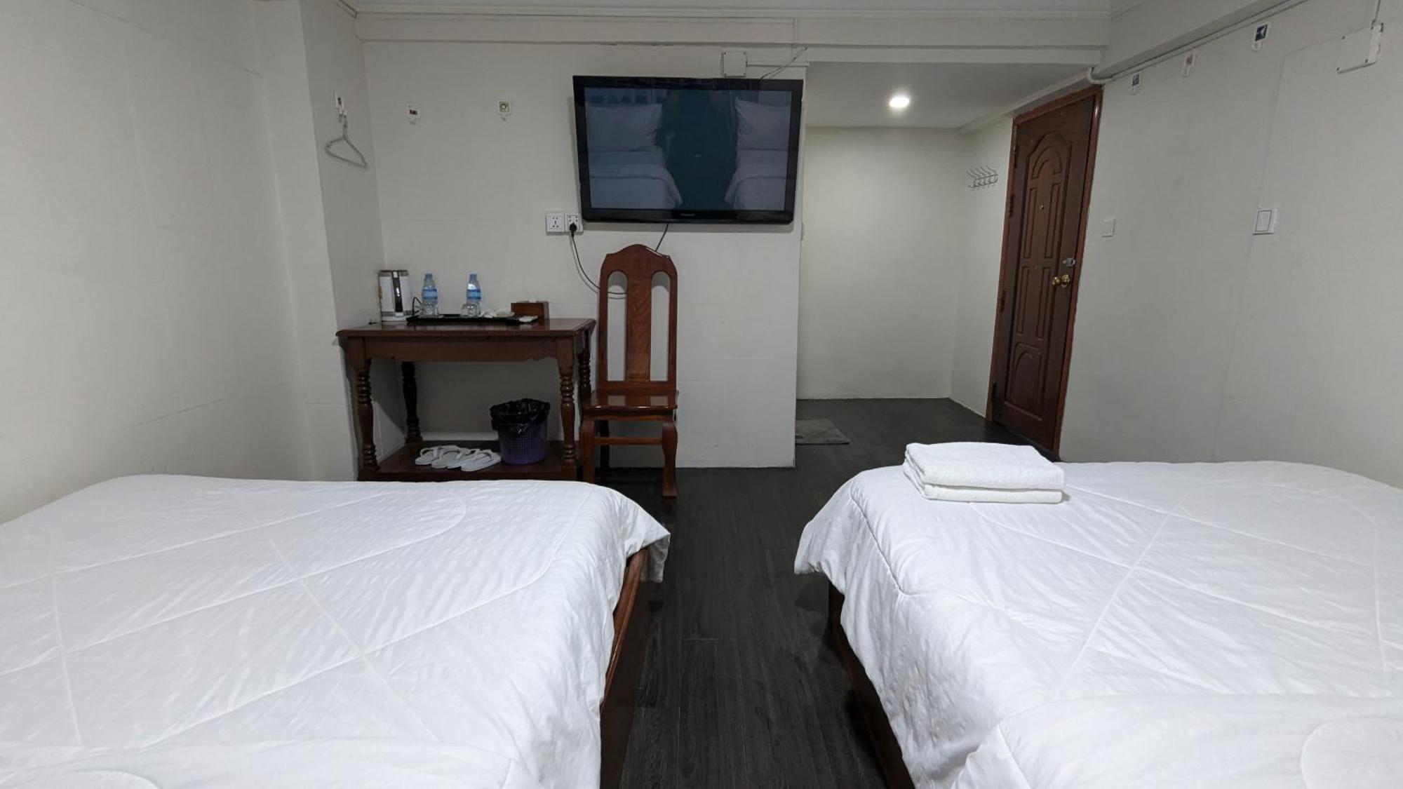 Empire House, Phnom Penh Hotel Ngoại thất bức ảnh