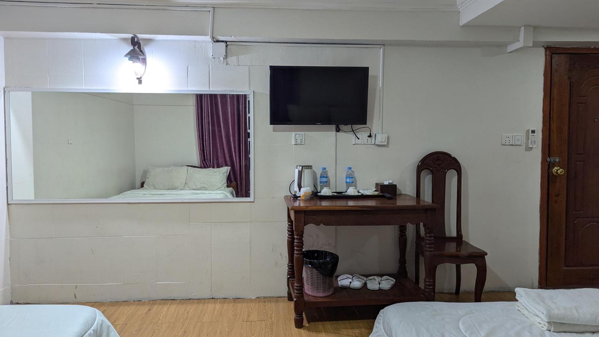 Empire House, Phnom Penh Hotel Ngoại thất bức ảnh